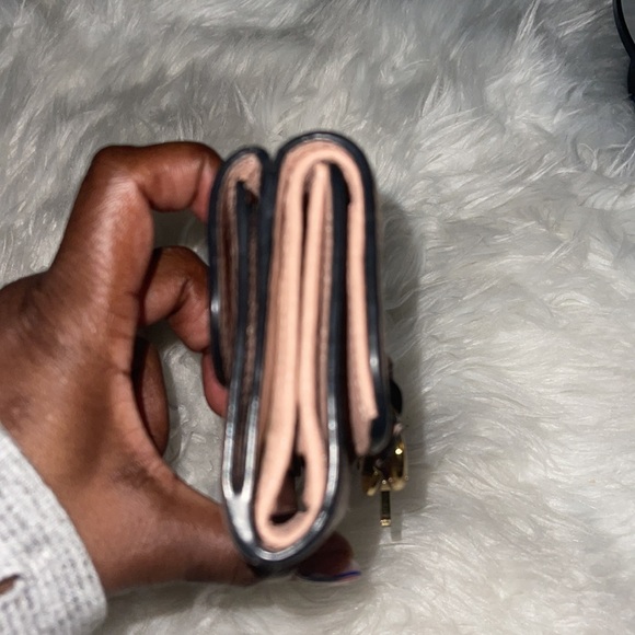 CHLOÉ Alphabet embellished textured-leather wallet soft pink NWT full inclusion - Picture 7 of 15